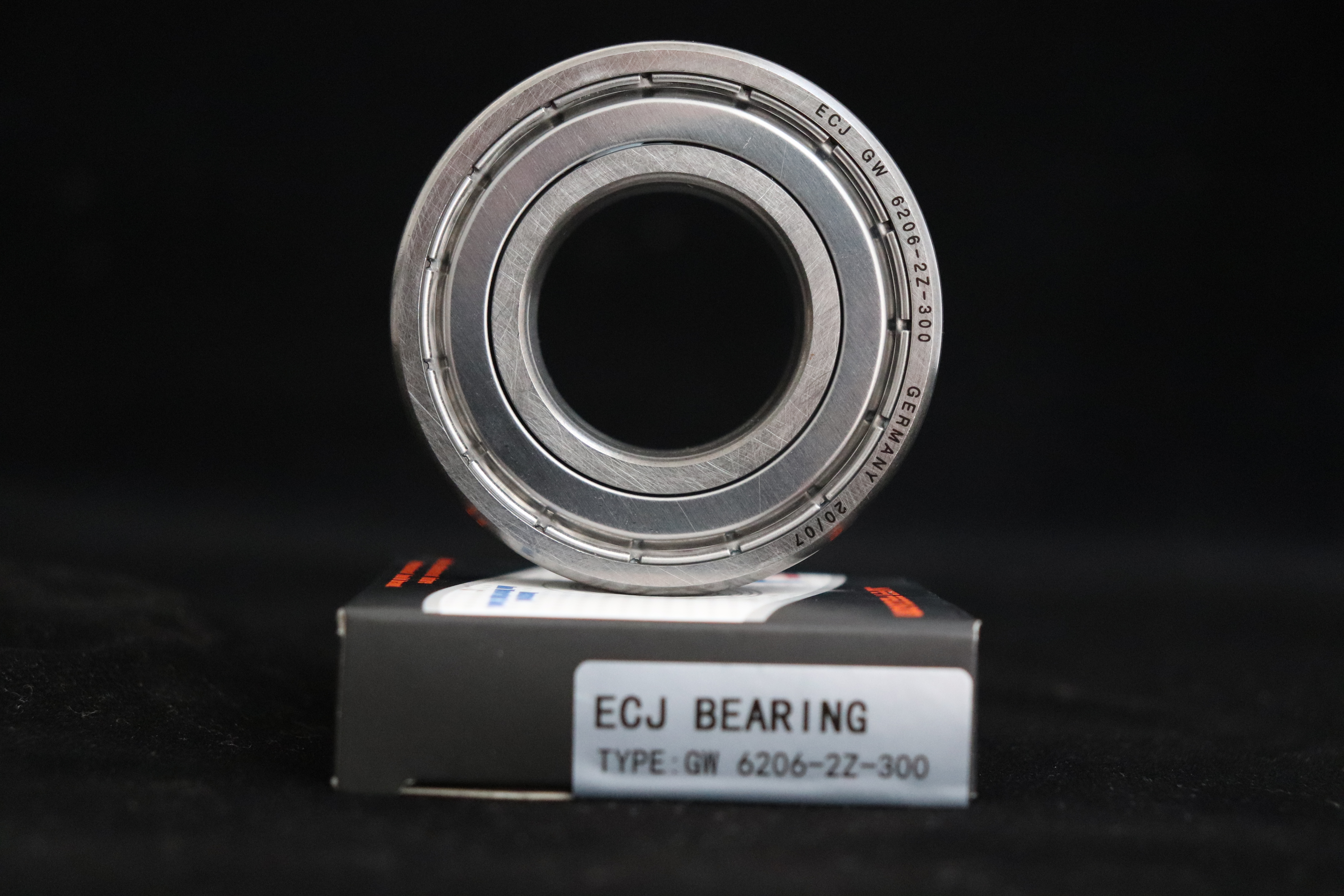 ECJ 6206-2Z-300 轴承及品牌包装实拍图